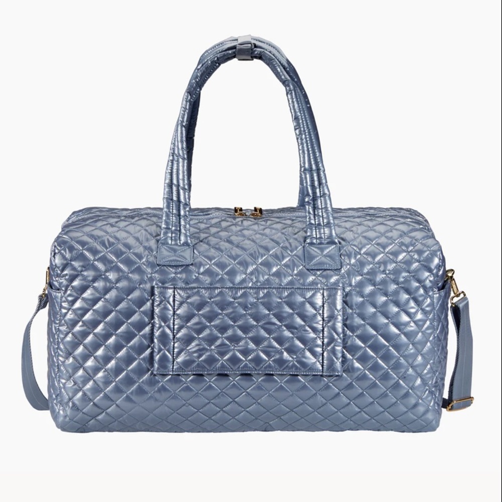 oliver thomas 24+7 weekender bag in ice queen color